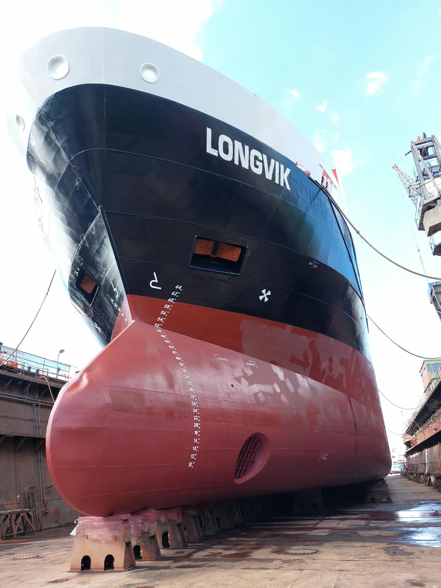 LONGVIK – remont jednostki