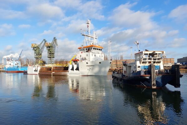 ddf33b6a-ebd8-4354-94ab-75f7f4e3977d